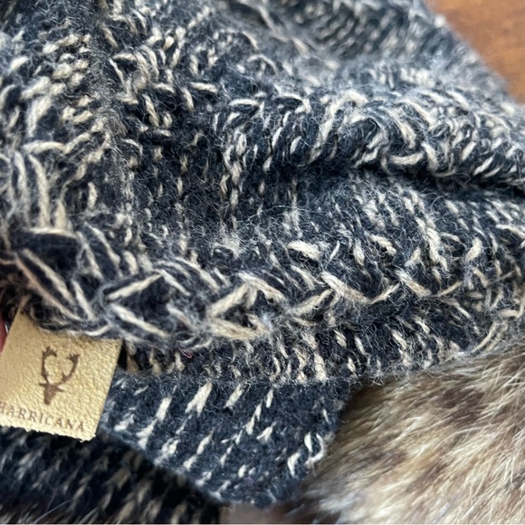 Matching Harricana Hat and Scarf with Fur - Picture 3 of 11